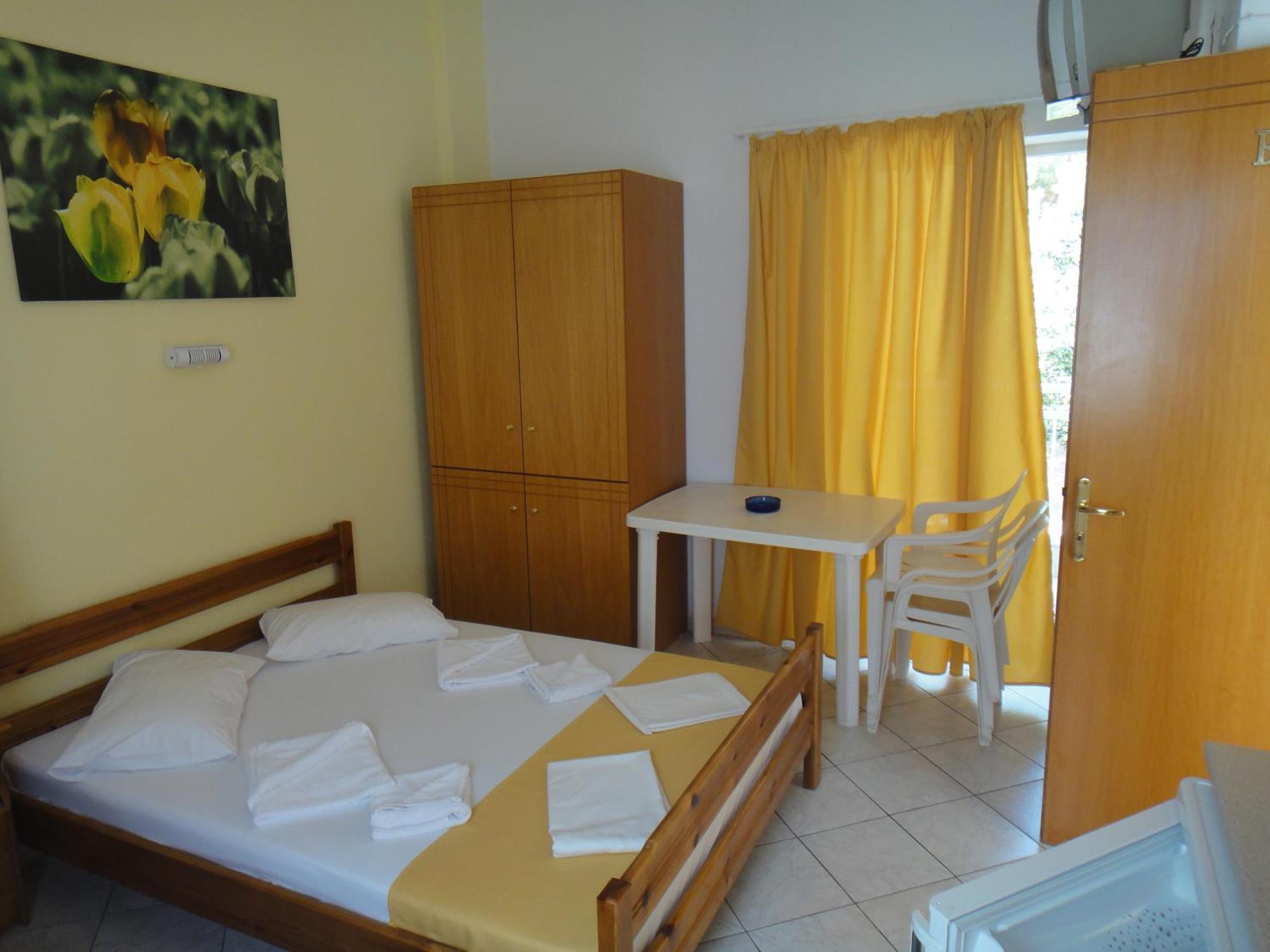 Bungalows Camping Kouyoni Геракини Екстериор снимка